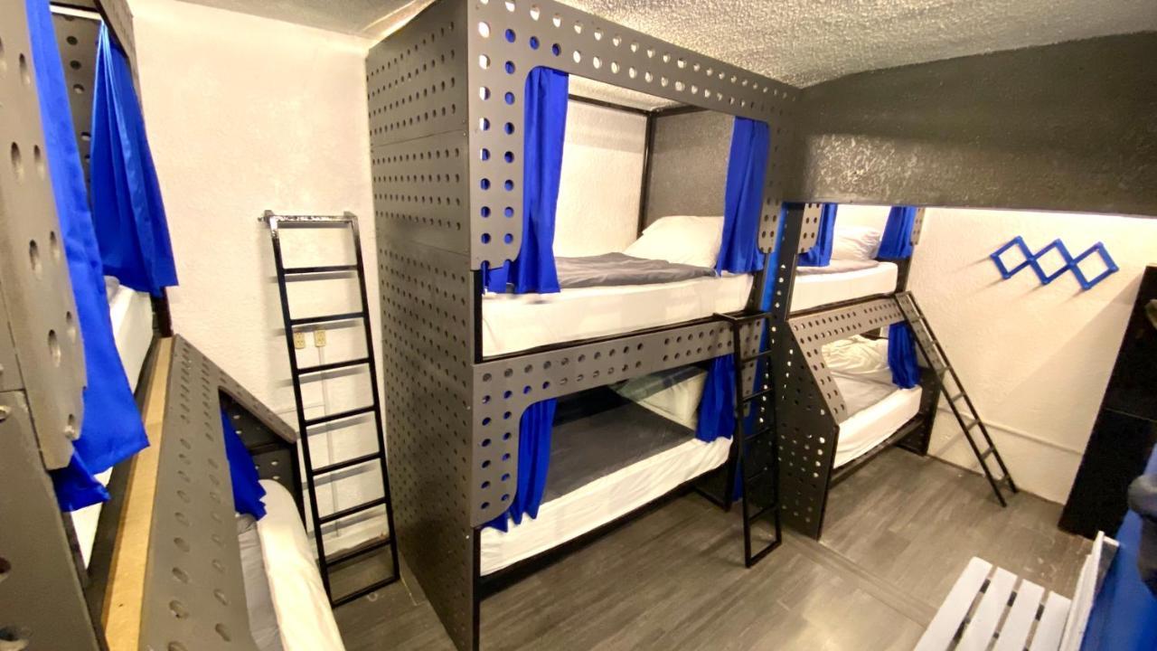 Roomies Hostel Roma เม็กซิโกซิตี้ ภายนอก รูปภาพ