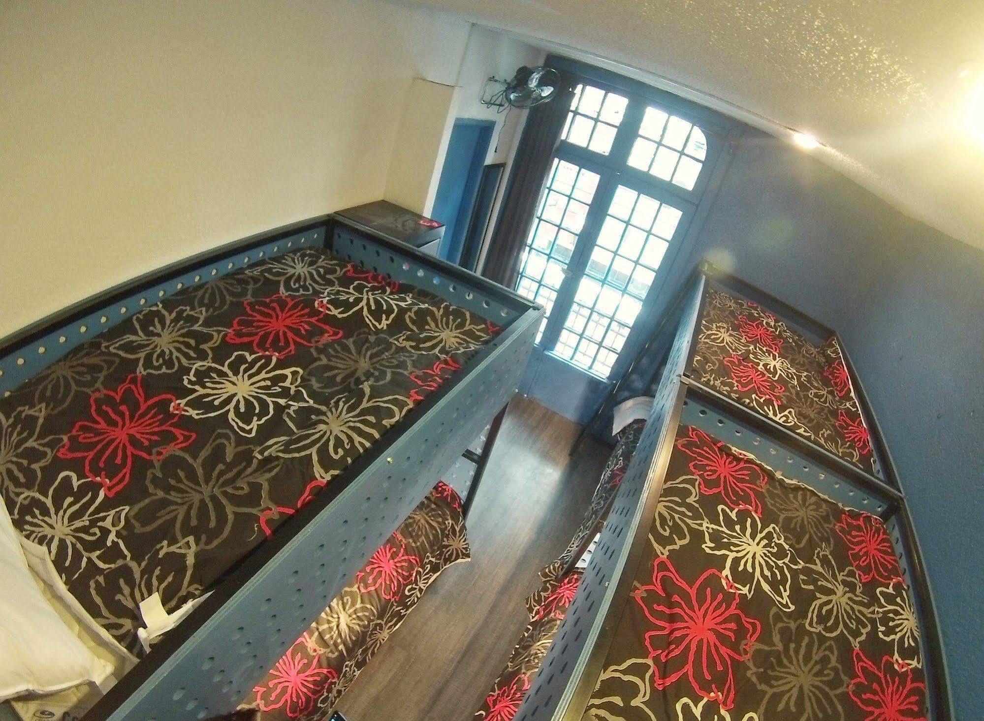 Roomies Hostel Roma เม็กซิโกซิตี้ ภายนอก รูปภาพ