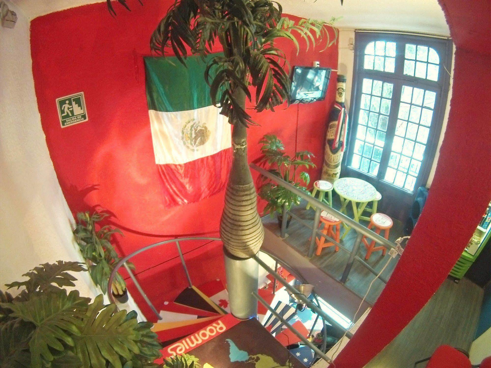 Roomies Hostel Roma เม็กซิโกซิตี้ ภายนอก รูปภาพ