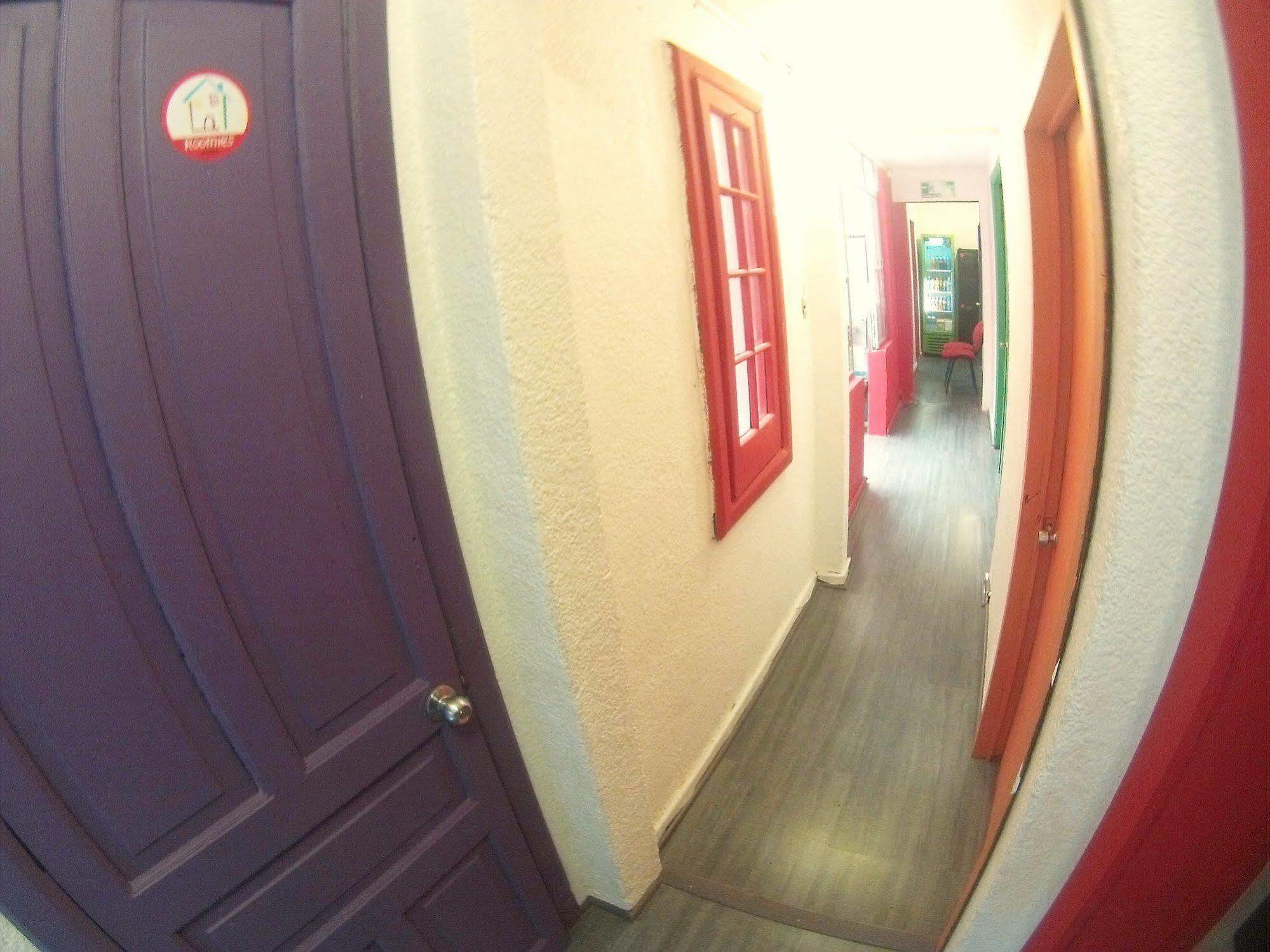 Roomies Hostel Roma เม็กซิโกซิตี้ ภายนอก รูปภาพ